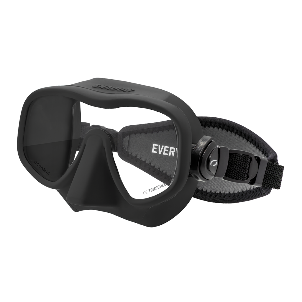 Oceanic Shadow Mask Black